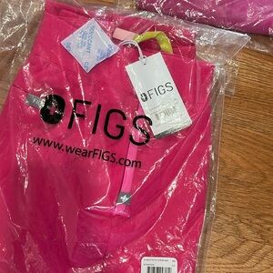 FIGS scrubs Zamora jogger size xs in hot pink  brand NWT